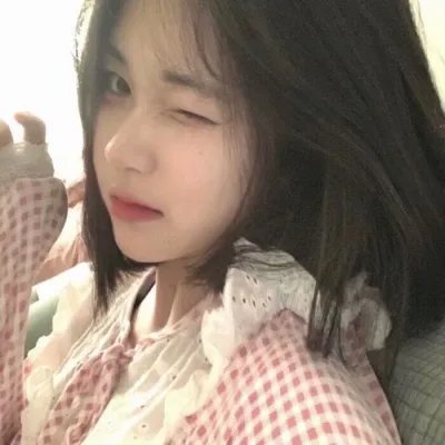 蜡笔小新:小白的屁屁炸弹 封面